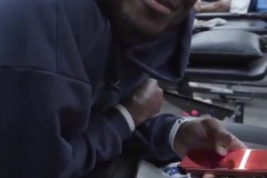 福克斯全明星吐槽：我们队全是老家伙！文班：在我们队你也是！